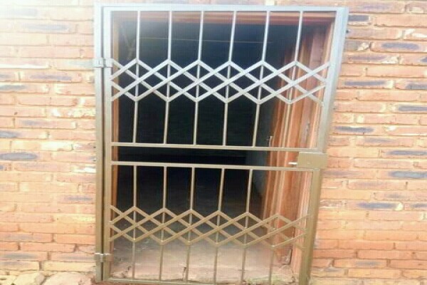 STEEL WELDSTARS PTY LTD
