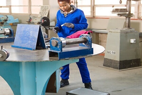 BOILER MAKING,LHD SCOOP & ALL ARTISAN COURSES AT BAGVIN COLLEGE/EDUCATION AND TRAINIG +27737294308