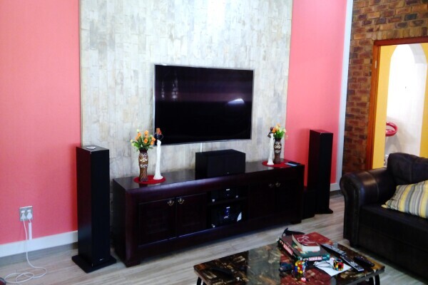 Crazy Audio & Visual Experts