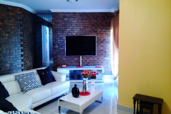 Crazy Audio & Visual Experts