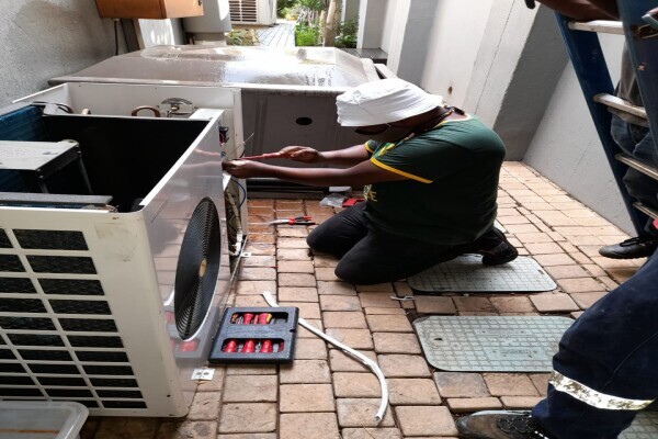 Montana Electricians 0762985983 (NO CALL OUT FEE)