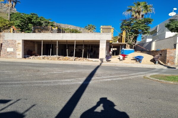 Leukes Builders