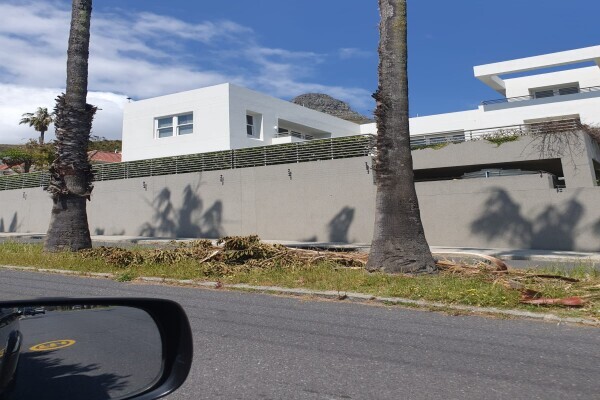 Leukes Builders