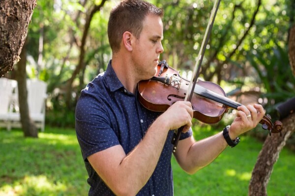 Wedding Violinist - David Delaney