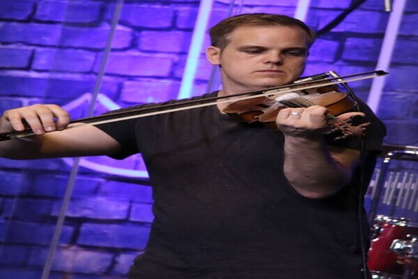Wedding Violinist - David Delaney