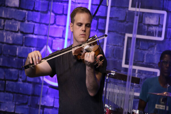 Wedding Violinist - David Delaney