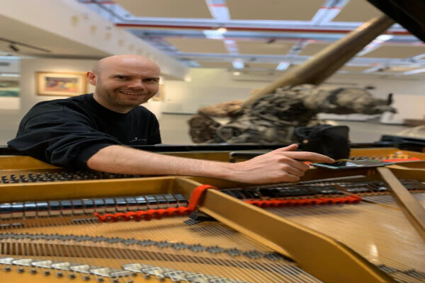 Piano Industry