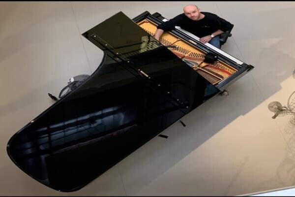 Piano Industry