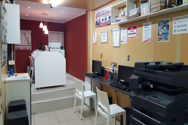 1st Class Internet Café
