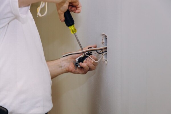 Electrician Pros - Croydon