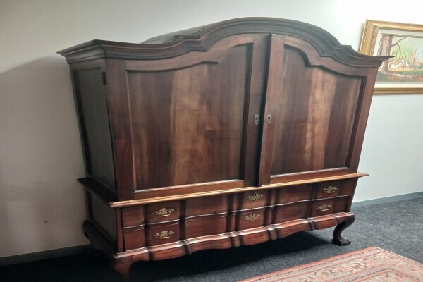 Grand Oak Auctions
