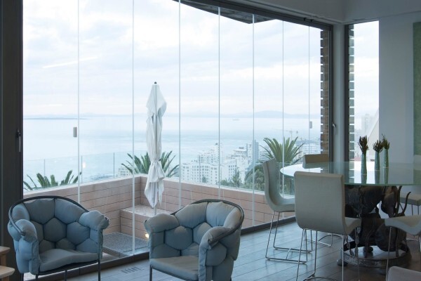 Coroma:Redhill