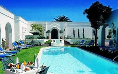 Marine Hotel