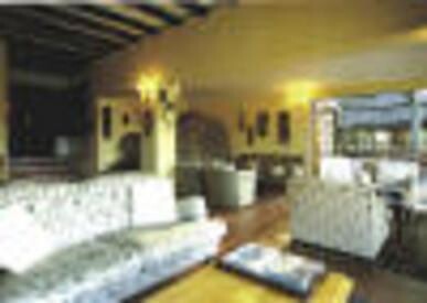 Hulala Lakeside Lodge