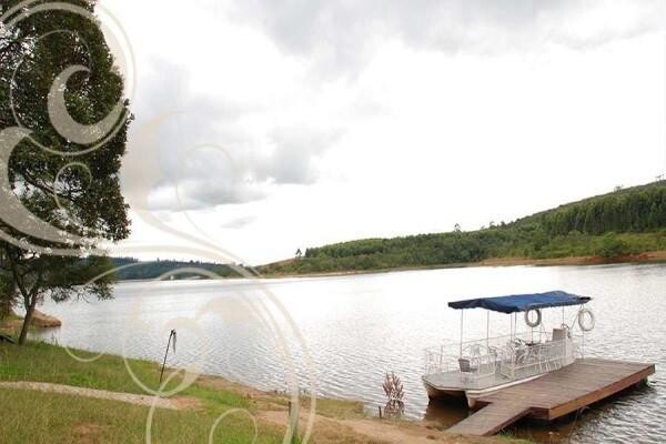 Hulala Lakeside Lodge