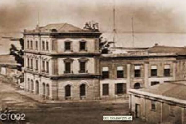 Dutch Manor Antique Hotel
