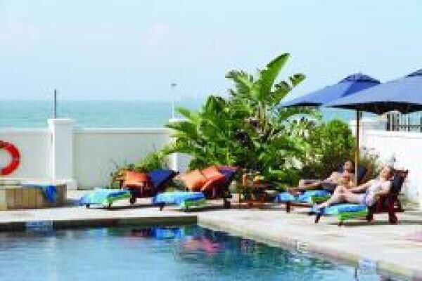 New Beach Hotel