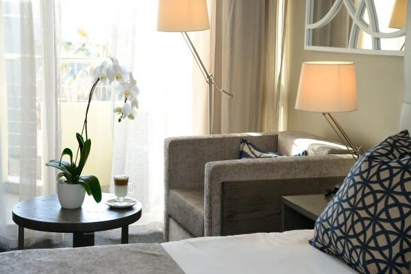 Lagoon Beach Hotel (Pty) Ltd