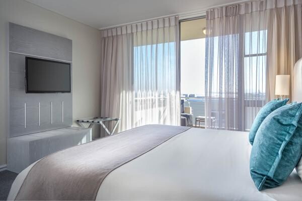 Lagoon Beach Hotel (Pty) Ltd