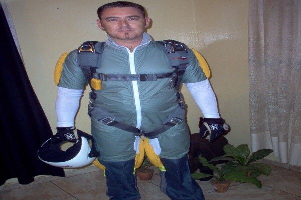 Icarus Skydiving School & Air Wear