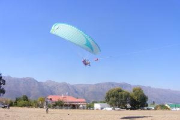 Airborne Paragliding