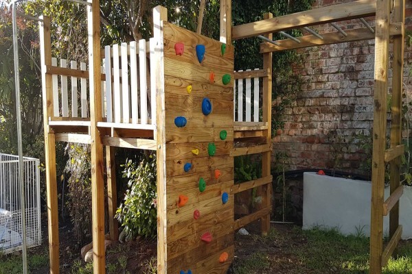 Jungle Mania Structures
