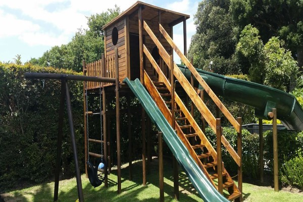 Jungle Mania Structures