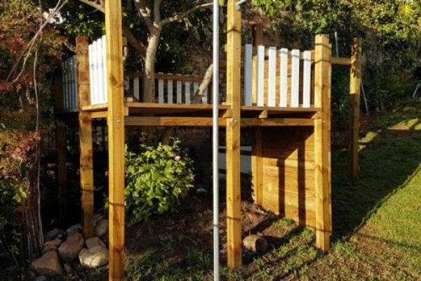Jungle Mania Structures