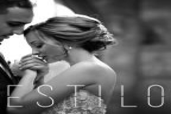 Elbeth Gillis Bridal & Couture