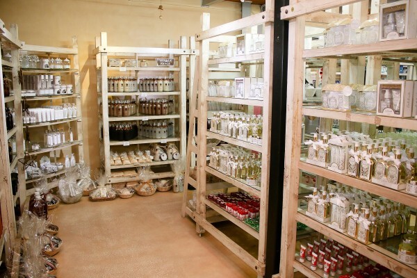 D C Laboratories