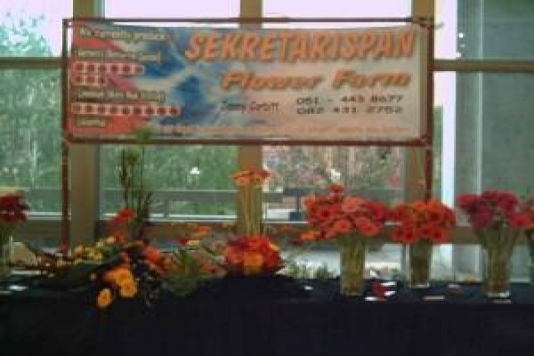 Sekretaris Pan Flower Farm