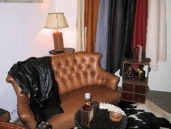 Woodhead's World Of Leather