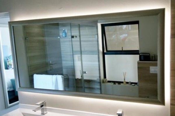 Craft Picture Framers & Mirrors
