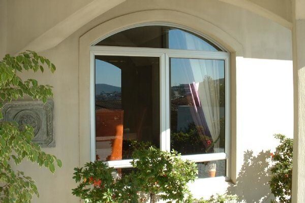 Econo Window