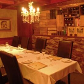 Cynthia's Indigo Moon Restaurant & Lounge