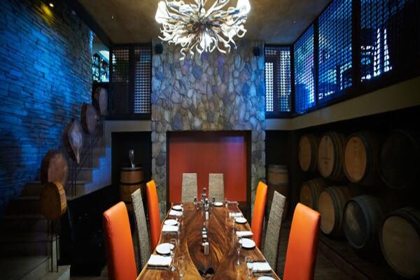 Fahrenheit Seafood & Grill