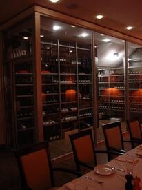 Metropolis Lounge & Grill