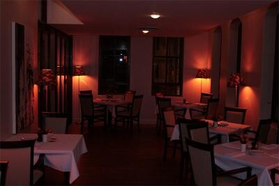 Metropolis Lounge & Grill