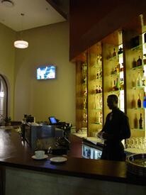 Metropolis Lounge & Grill