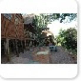 Treehouse River Lodge