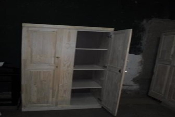 S & B Cabinet Makers