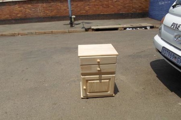 S & B Cabinet Makers