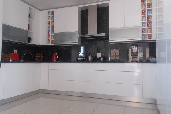 Cole's Kitchens