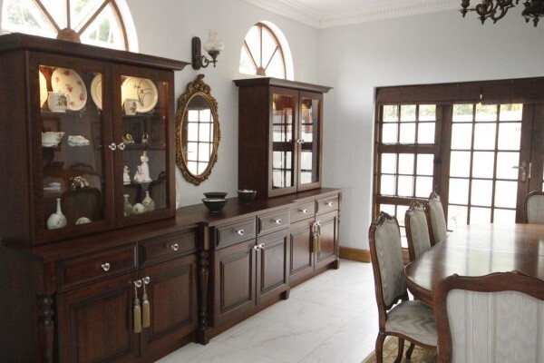 Cole's Kitchens