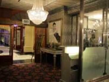 Back O' The Moon Restaurant
