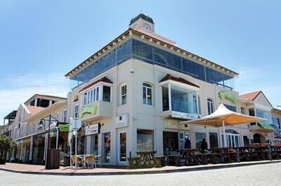 Lemon-Butta Sushi & Seafood Restaurant