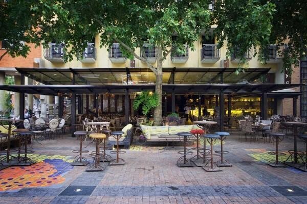 Moyo - Zoo Lake
