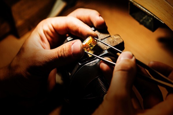 Wolf Bros Jewellers:Century City