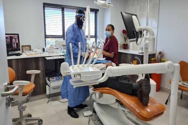 Dr Waleed Ikram