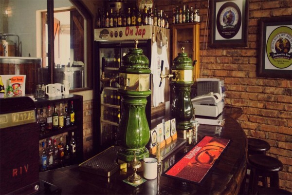 Hops Hollow Brew Pub